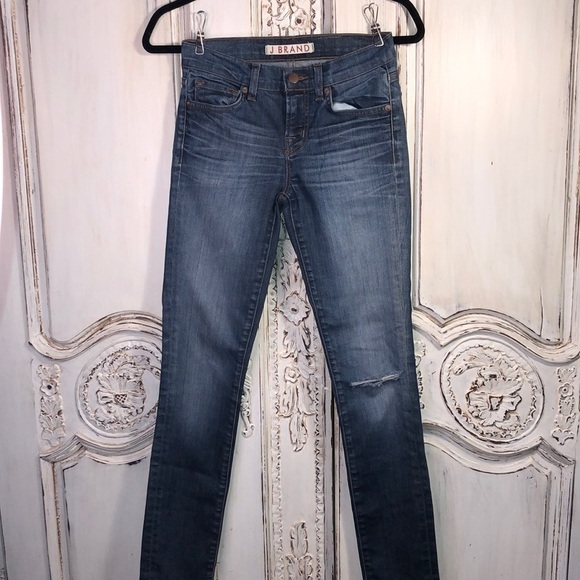 J BRAND Skinny Leg Heritage Medium Wash Jeans Size 24 Waist - Picture 1 of 11
